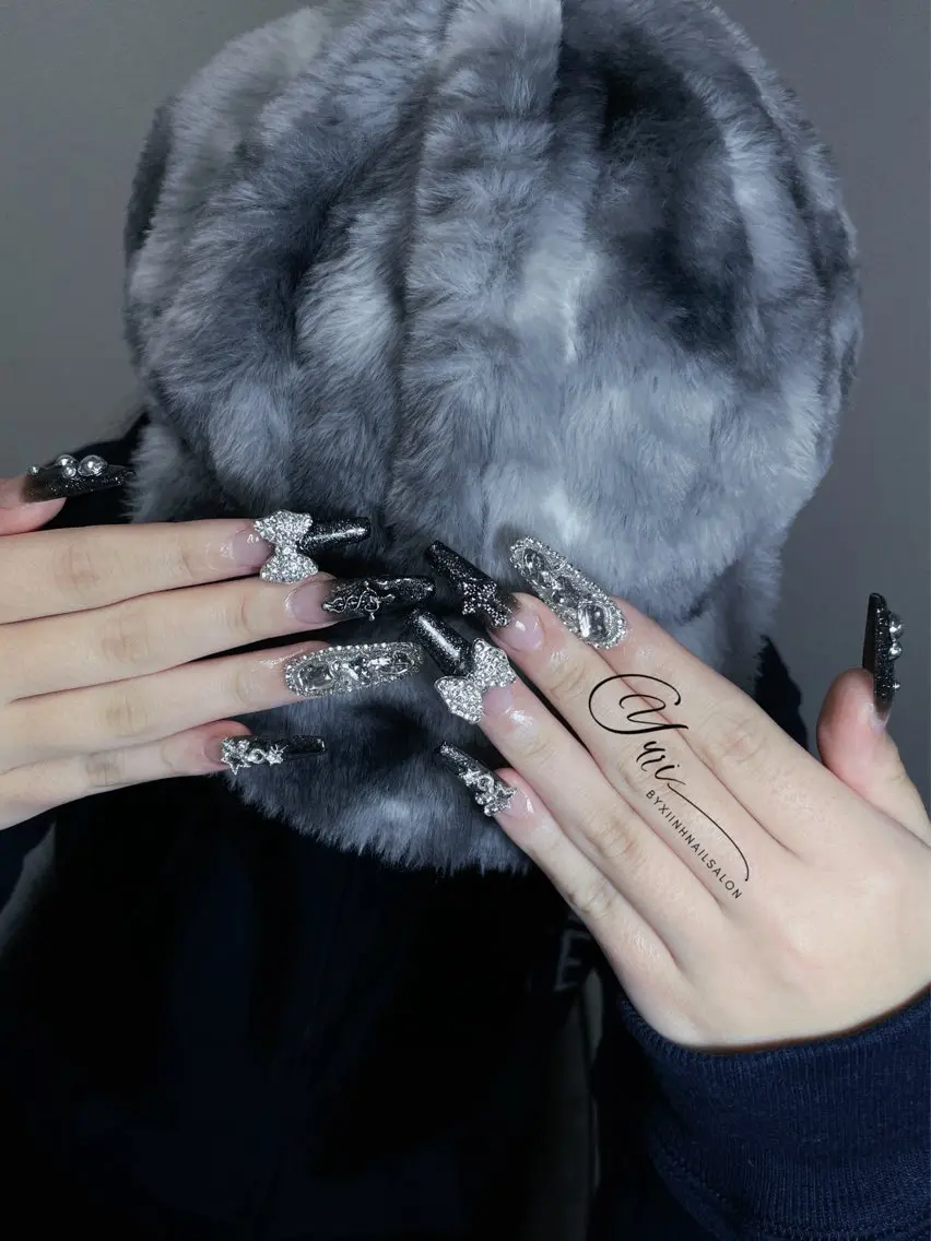 ネイル チークネイル 桜ネイル 長さ出し フットネイル ジェルネイル ハンドネイル YURI NAILのネイルデザイン