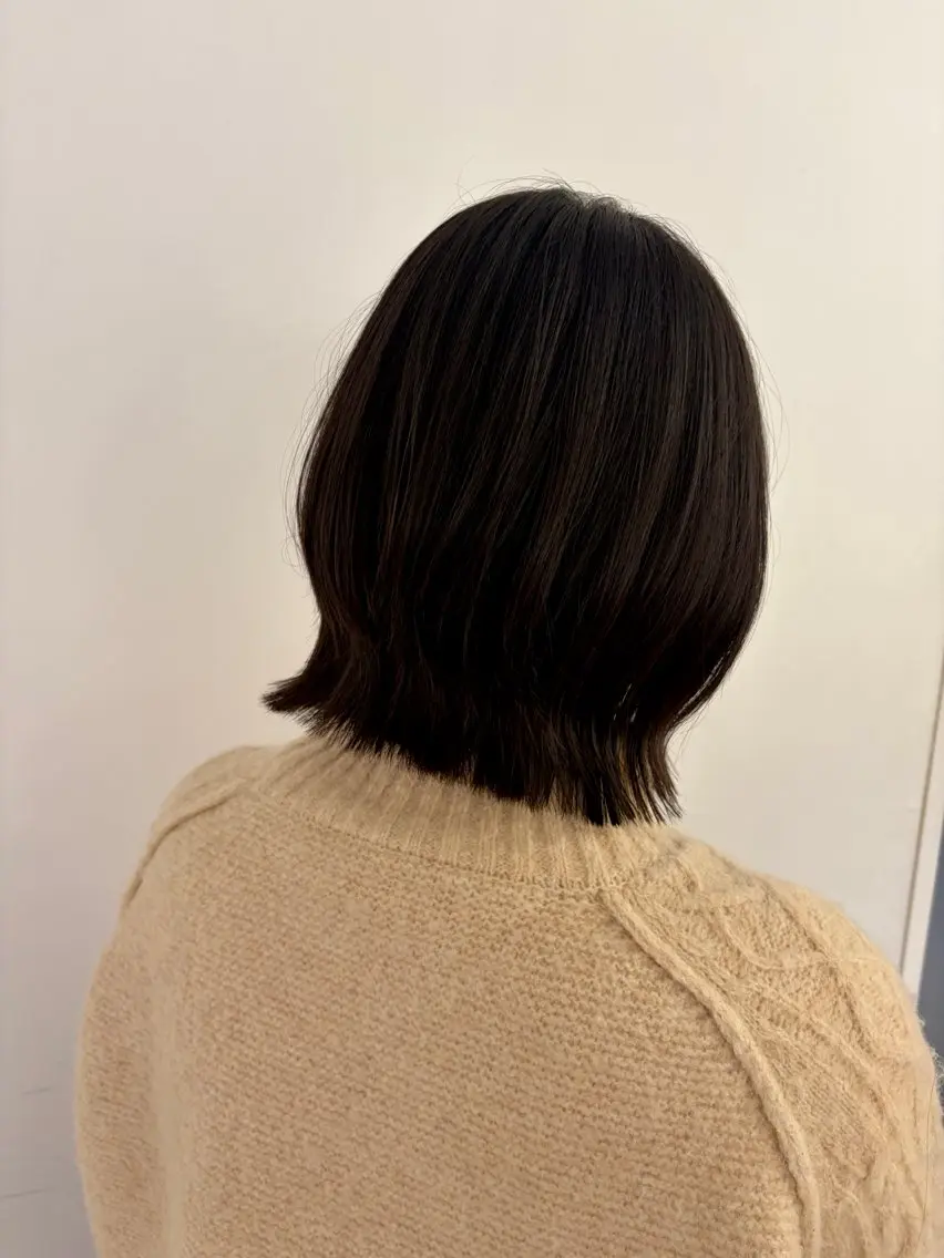 ショート ボブレイヤー ボブ くびれヘア レイヤーカット UNBIRTHDAY amiのヘアスタイル