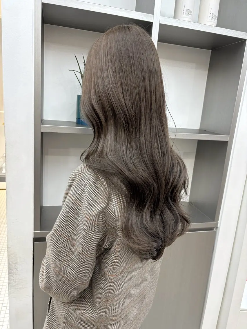 ロング カラー ヘアアレンジ ブリーチ ダブルカラー グレージュ ブリーチなしカラー ヘアカラー トリートメント ヘアセット 天神レイヤーカット No.1💖マユカのヘアスタイル