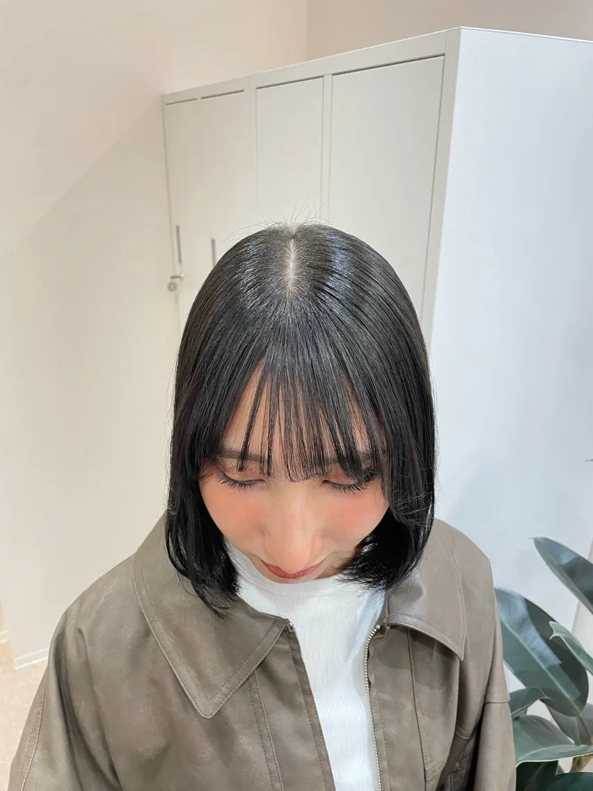 ショート カラー オリーブカラー REINA ISHIDOのヘアスタイル