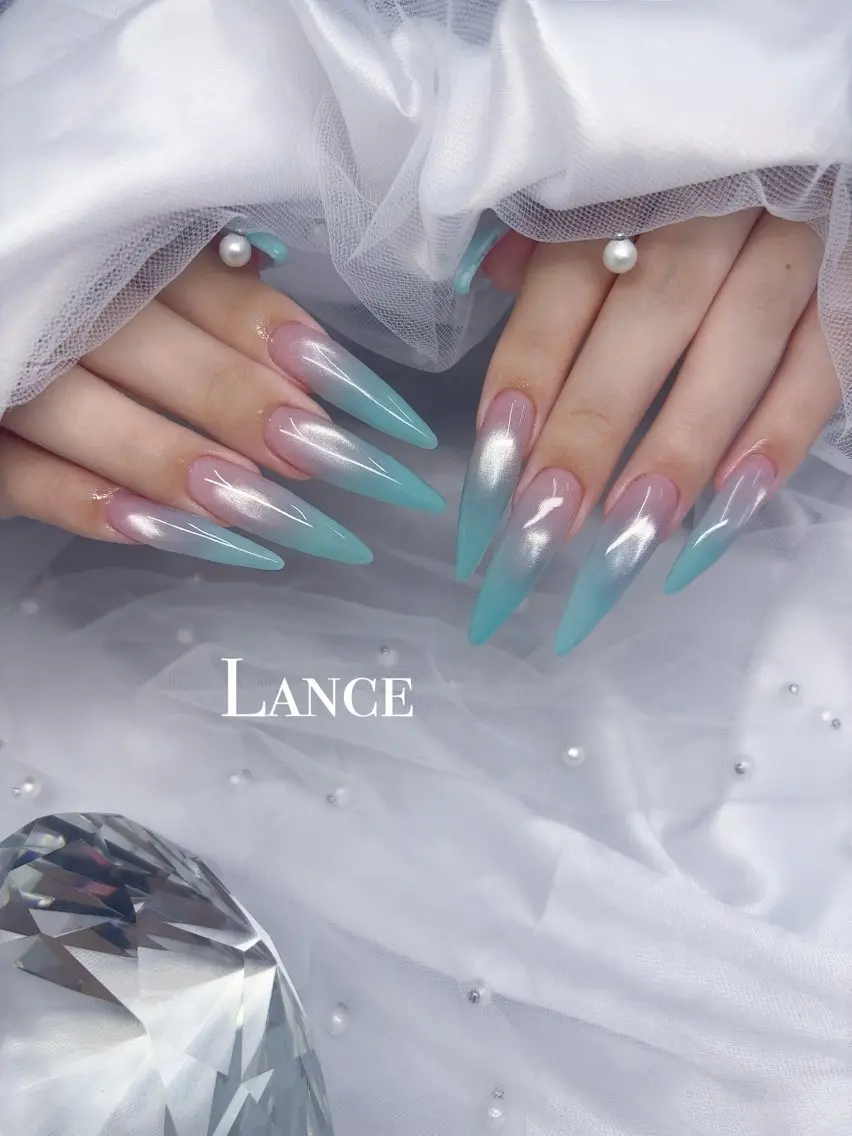 ネイル キラキラネイル 韓国ネイル ワンカラーネイル 春ネイル ワンホンネイル ハンドネイル Lance nailのネイルデザイン