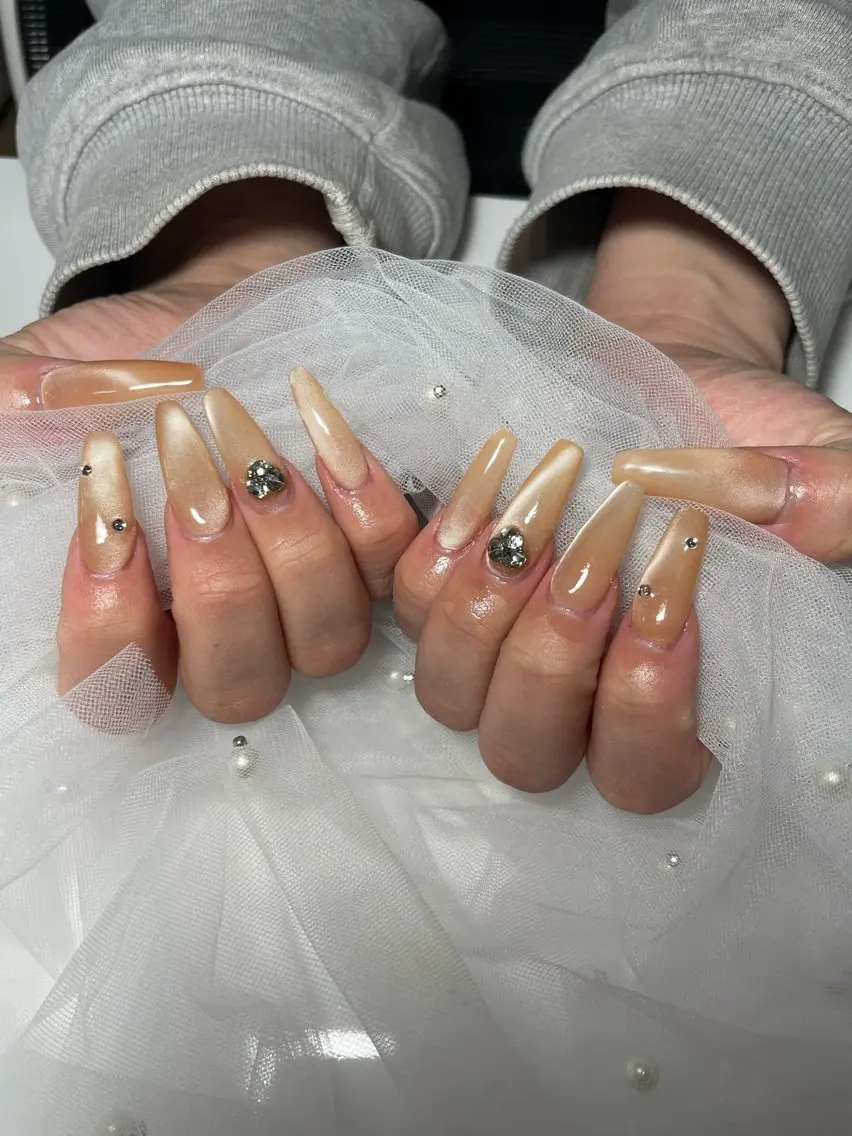 ネイル ロングネイル マグネットネイル ビューティーサロン リノのネイルデザイン