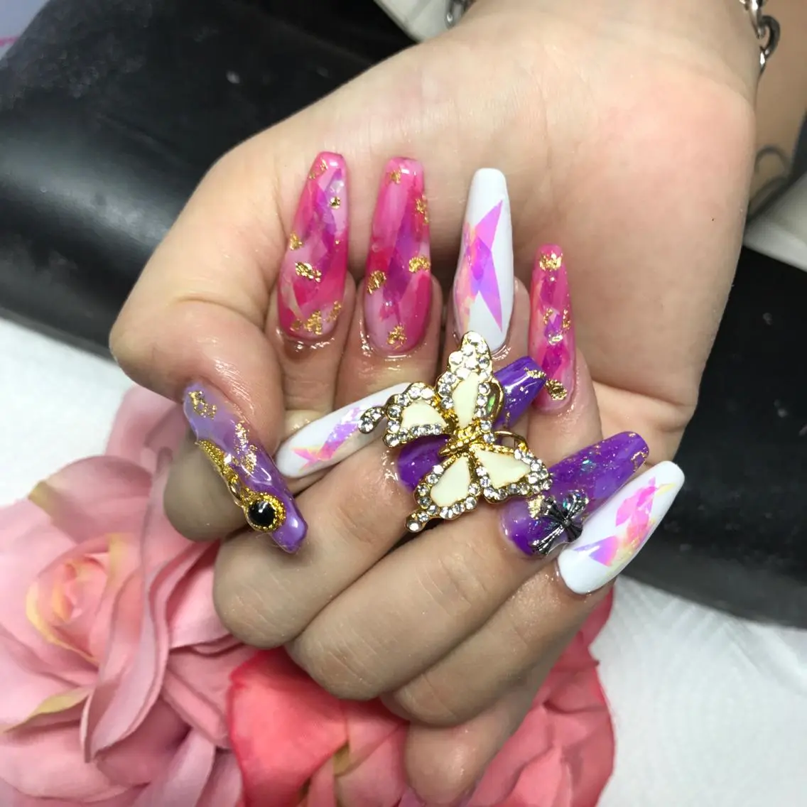 ロング ネイル 《LB》ラブリエ Nail&eyeのマツエク・マツパデザイン