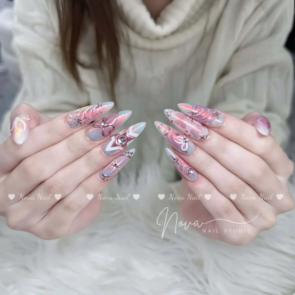 ネイル アートネイル ジェルネイル キラキラネイル 韓国ネイル ロングネイル ハンドネイル Nova Nailのネイルデザイン