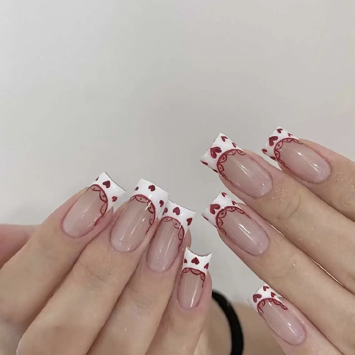ネイル フラワーネイル フットネイル フレンチネイル ガーリー キラキラネイル ハンドネイル UM Nail Salonのネイルデザイン