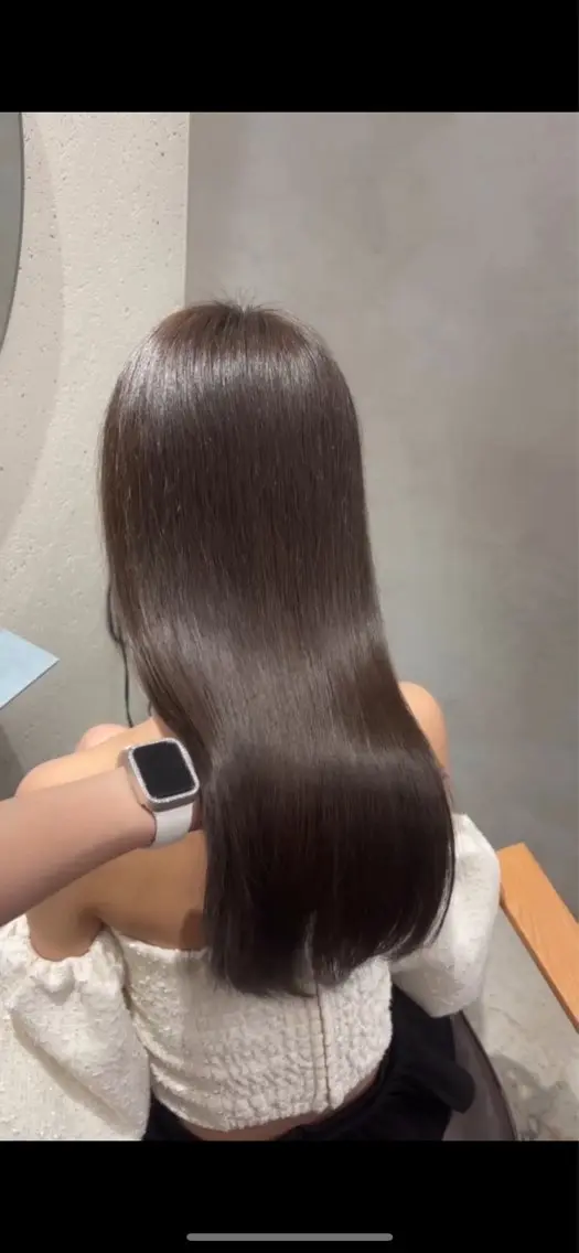 カラー ベージュカラー オリーブベージュ ヘアカラー 北川 茉奈のヘアスタイル