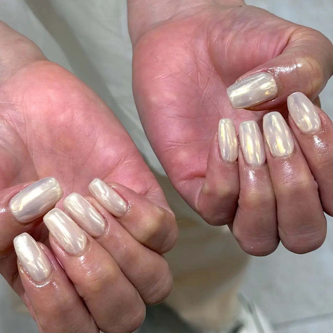 ネイル オーロラネイル ホワイト ハンドネイル TAKAHASHI 🧃Zina錦糸町のネイルデザイン