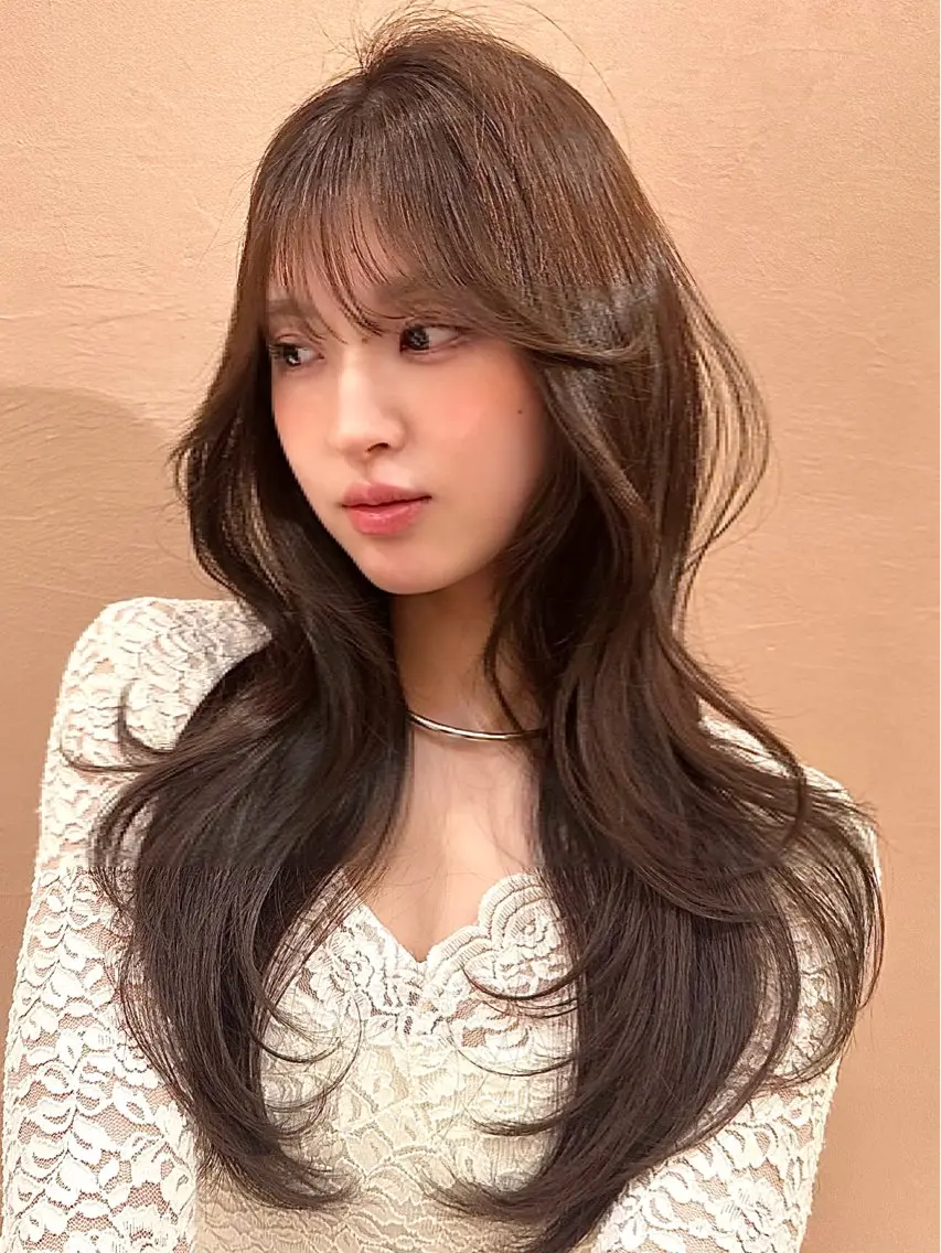 ロング カラー レイヤーカット カット ヘアカラー 韓国ヘア🦢🖤 Sayumiのヘアスタイル