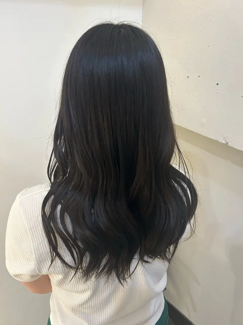 セミロング 韓国ヘアー🇰🇷 MIWAのヘアスタイル