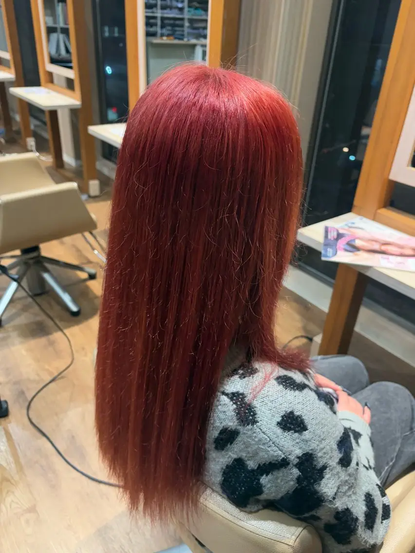 ロング ヘアカラー 小山 玲緒のヘアスタイル