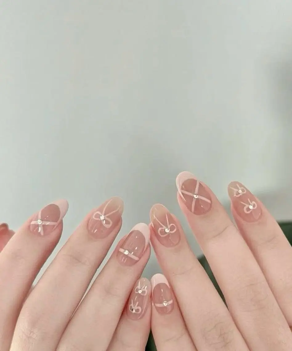 ネイル ハンドネイル T. Leeのネイルデザイン