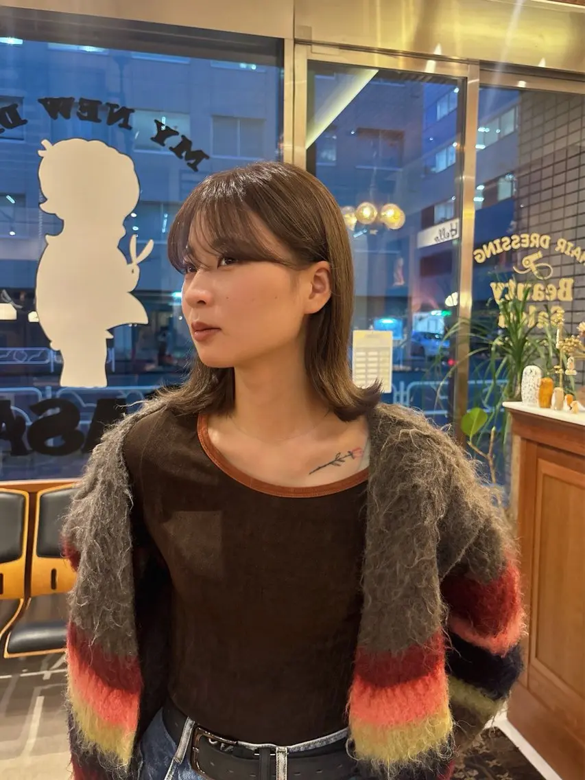 カラー ベージュカラー モカベージュ ヘアカラー トリートメント SASAnagano 堀内未梨のヘアスタイル