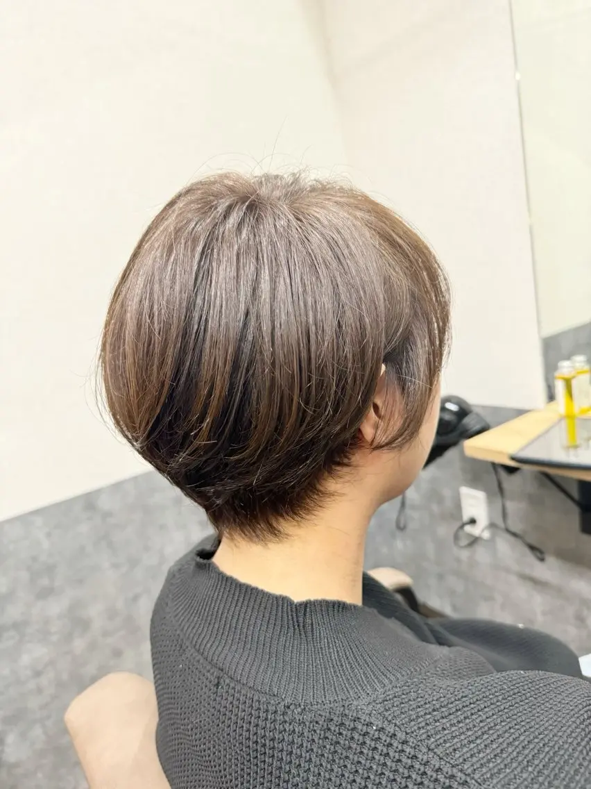 ショート カラー reeed konnoのヘアスタイル