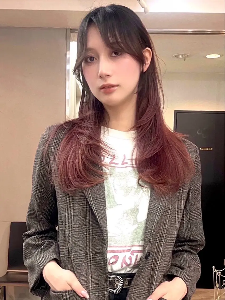ロング カラー カット ヘアカラー YUSUKE レイヤーカットカラーのヘアスタイル