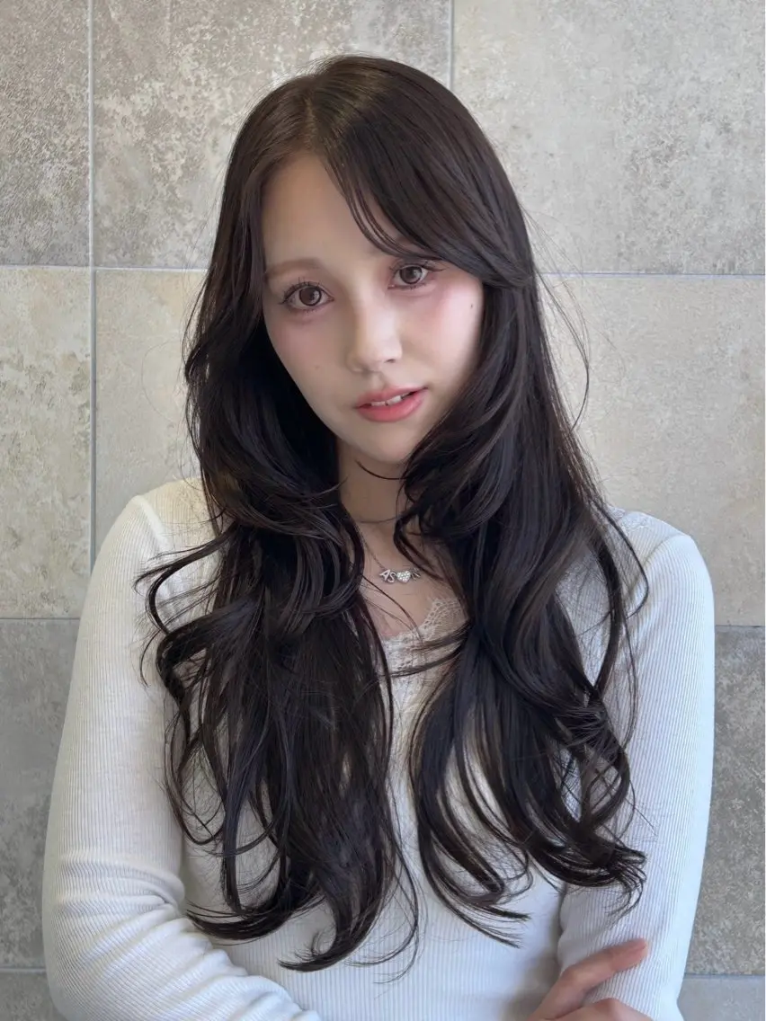ロング カラー ハイレイヤー レイヤーカット カット ヘアカラー トリートメント 越智 彩心のヘアスタイル