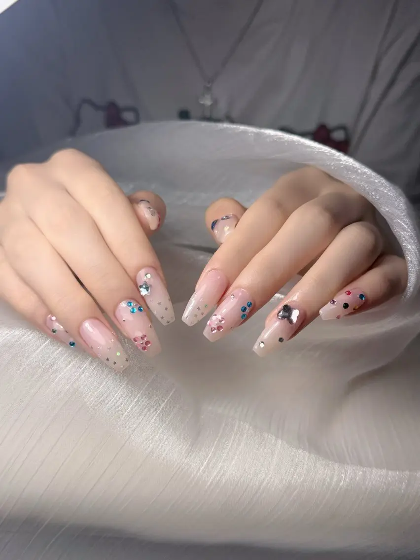 ネイル チークネイル フレンチネイル グラデーション 韓国ネイル マグネットネイル ハンドネイル Hana Nailのネイルデザイン