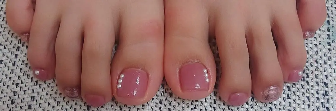 ネイル 🍒当日もOK🍒 𝑳𝑼𝑵𝑨花井のネイルデザイン