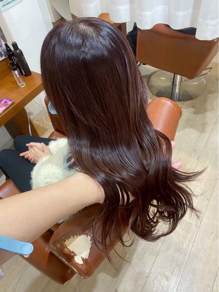 カラー 口丸 千尋のヘアスタイル