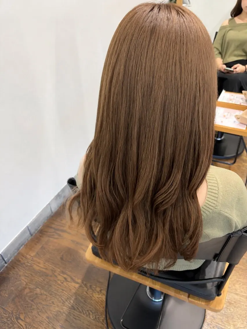ロング ヘアカラー トリートメント 礒谷 夏帆のヘアスタイル