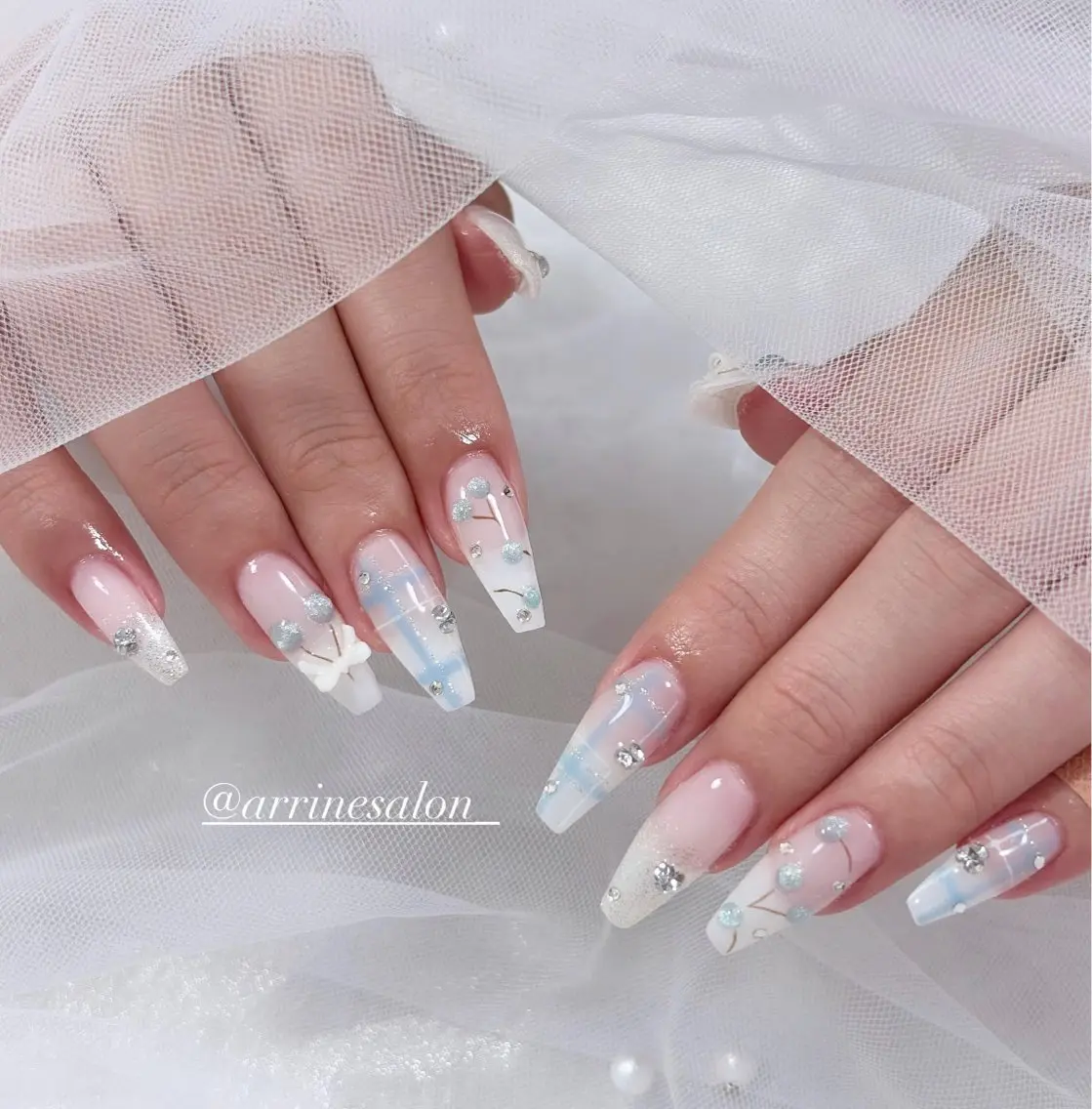 ネイル ハンドネイル akari🎀 京橋 ARRINEのネイルデザイン