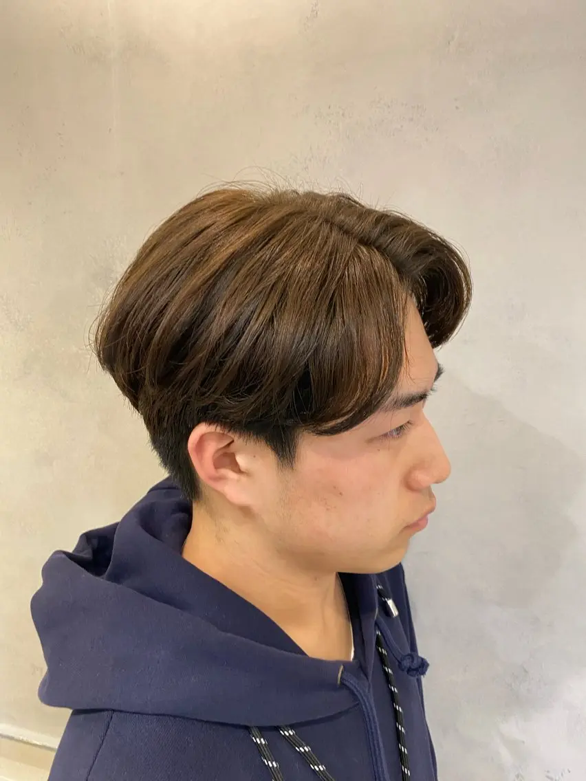 ショート カラー メンズ ベージュカラー オリーブベージュ 池西 佳穂のヘアスタイル