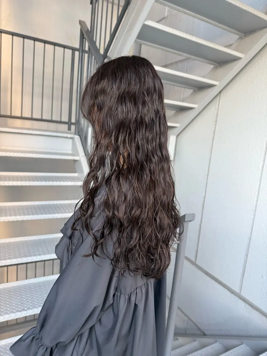 ロング カット パーマ トリートメント 🌞朝5分で簡単 おしゃれパーマ🌞のヘアスタイル
