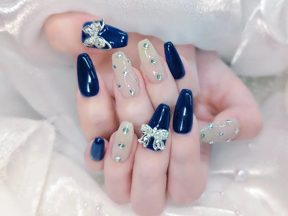 ネイル チークネイル 長さ出し フラッシュネイル フレンチネイル ジェルネイル Chouette Nailのネイルデザイン