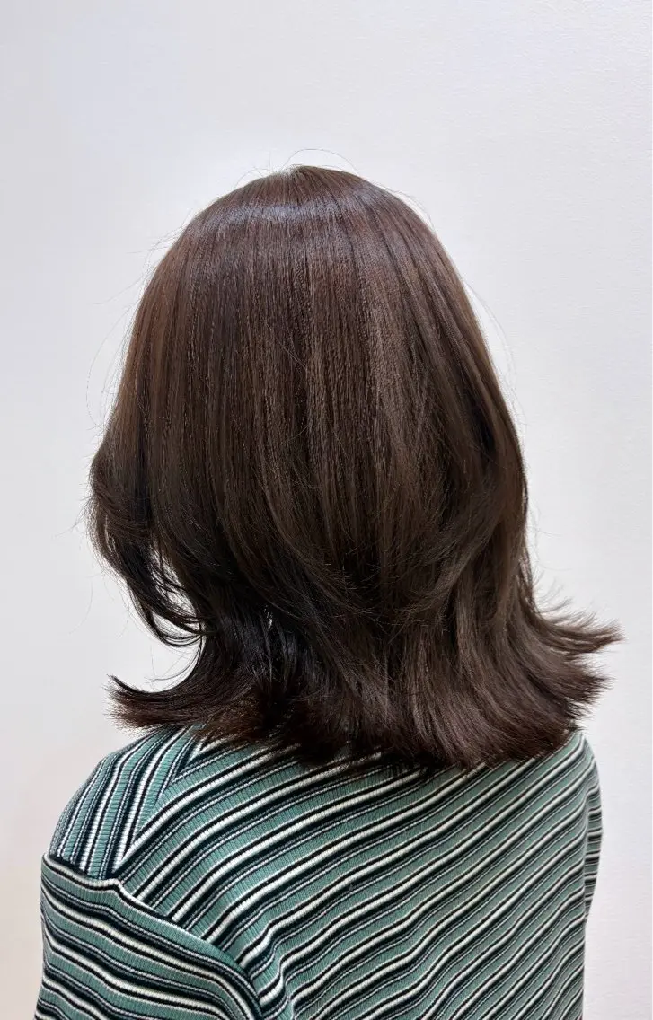 ミディアム カット ヘアカラー トリートメント ヘッドスパ 垢抜け 雰囲気アップ ふにゅう ののかのヘアスタイル