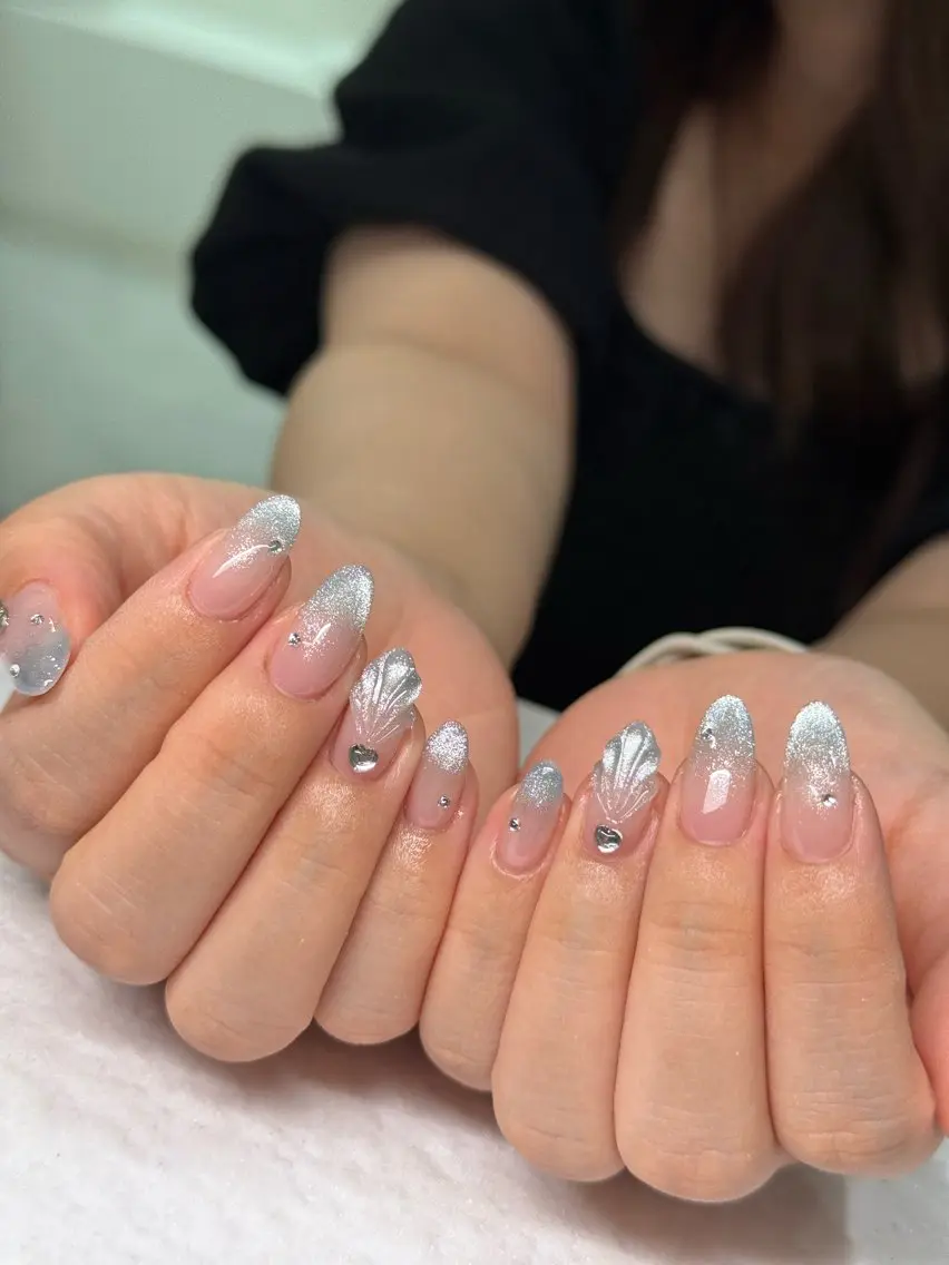 ネイル アートネイル チークネイル 氷ネイル・うるうるネイル 韓国ネイル マグネットネイル ハンドネイル NAILS168 新大久保店のネイルデザイン
