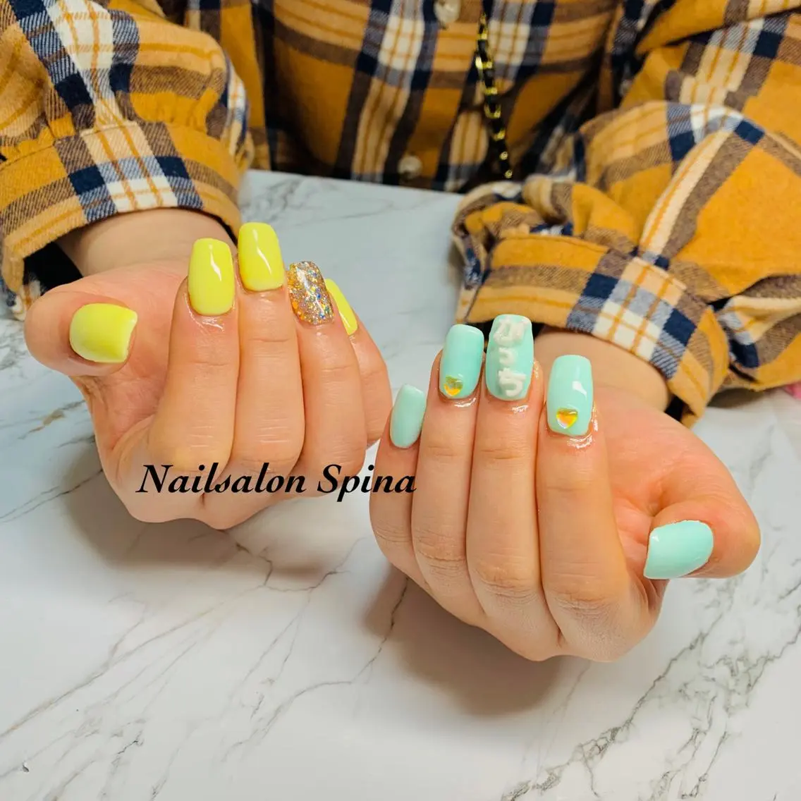 ネイル アートネイル グリーン パステルネイル スカルプネイル シンプルネイル Nail&Eye Spina 琴美のマツエク・マツパデザイン