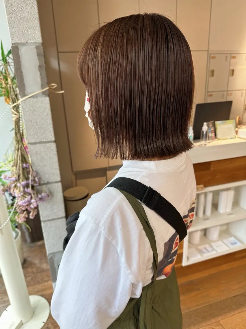ミディアム カラー カット ヘアカラー トリートメント 塩澤 榛奈のヘアスタイル