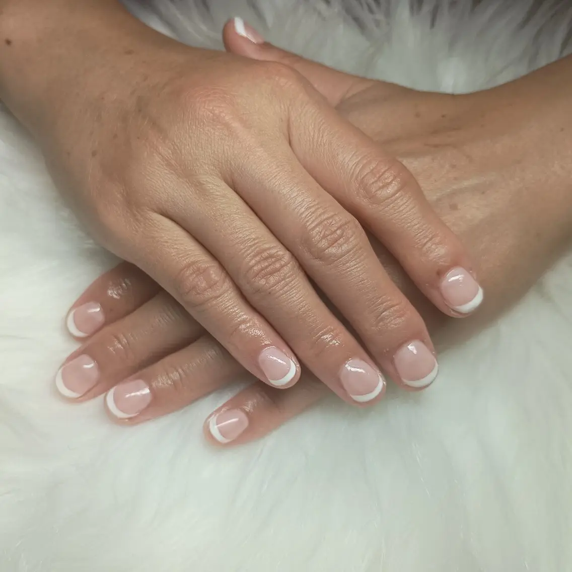 ネイル Reivl  Nails のネイルデザイン