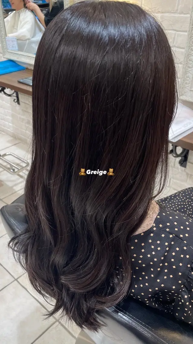 カラー 透明感カラー グレージュ 🩵RIKO🩵 透明感カラー🫧のヘアスタイル
