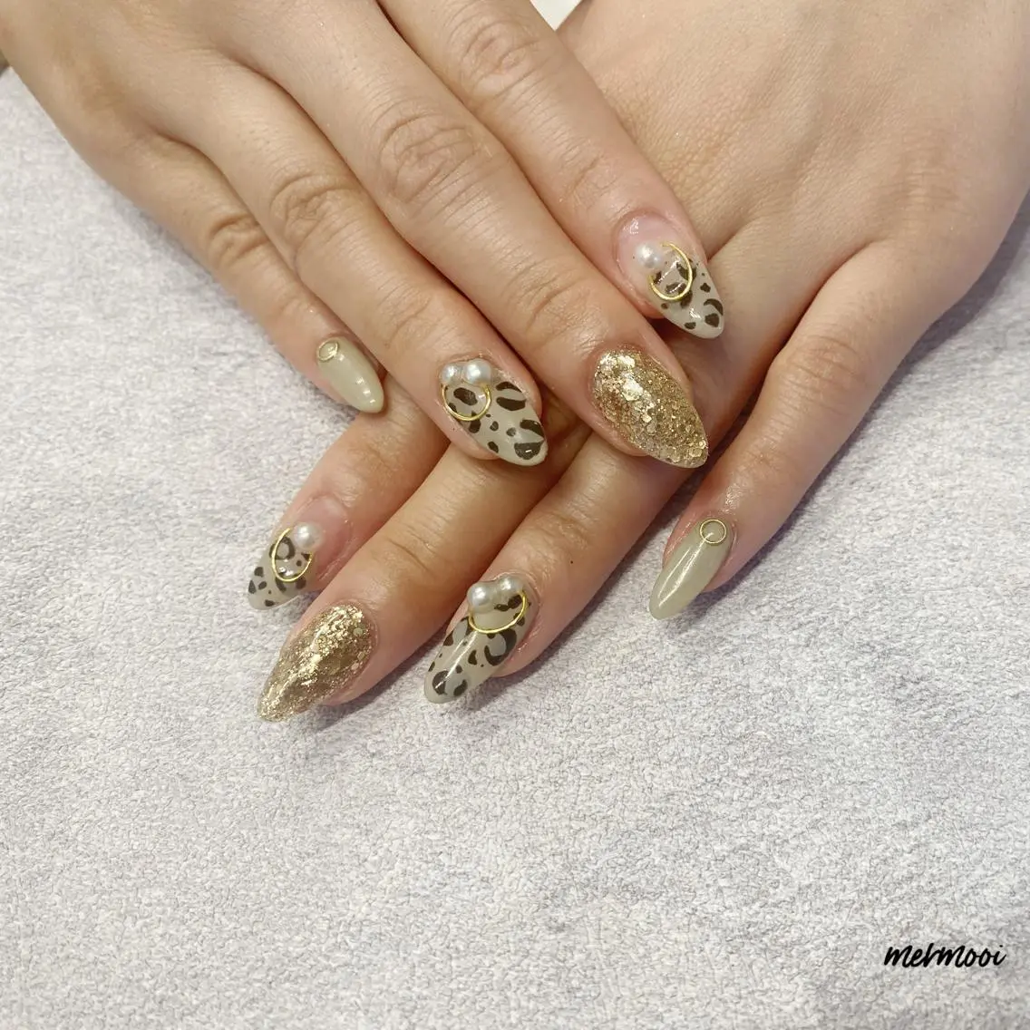 ネイル アニマル柄 クリアネイル ジェルネイル ワンカラーネイル シルバー mermooi nailのネイルデザイン