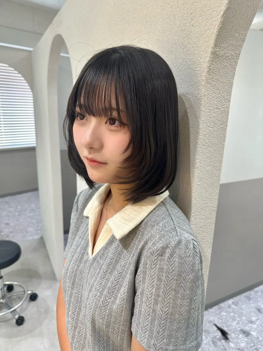 ショート カラー カット ヘアカラー トリートメント 🪞まとまるボブ× 縮毛矯正/敬土🪞のヘアスタイル