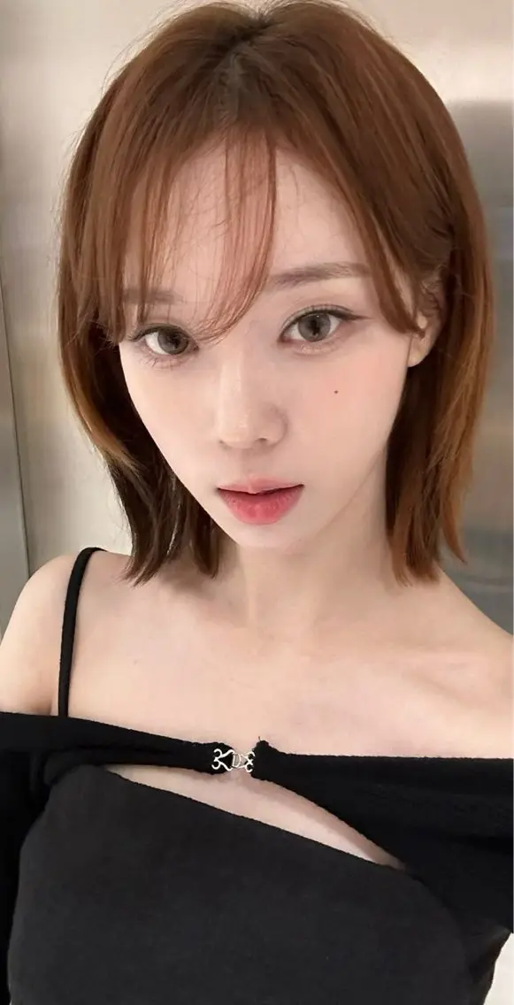 ショート カラー カット ヘアカラー トリートメント 莉乃/縮毛矯正/髪質 改善/艶カラーのヘアスタイル