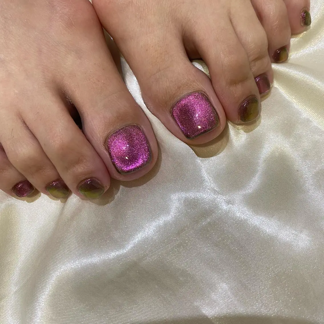 ネイル マグネットネイル フットネイル 西岡 杏のネイルデザイン