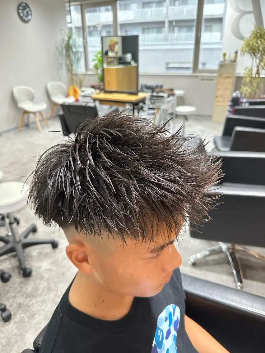 ショート ヘアアレンジ メンズ フェードカット モヒカン カット メンズNo.1美容師 Coshoのヘアスタイル