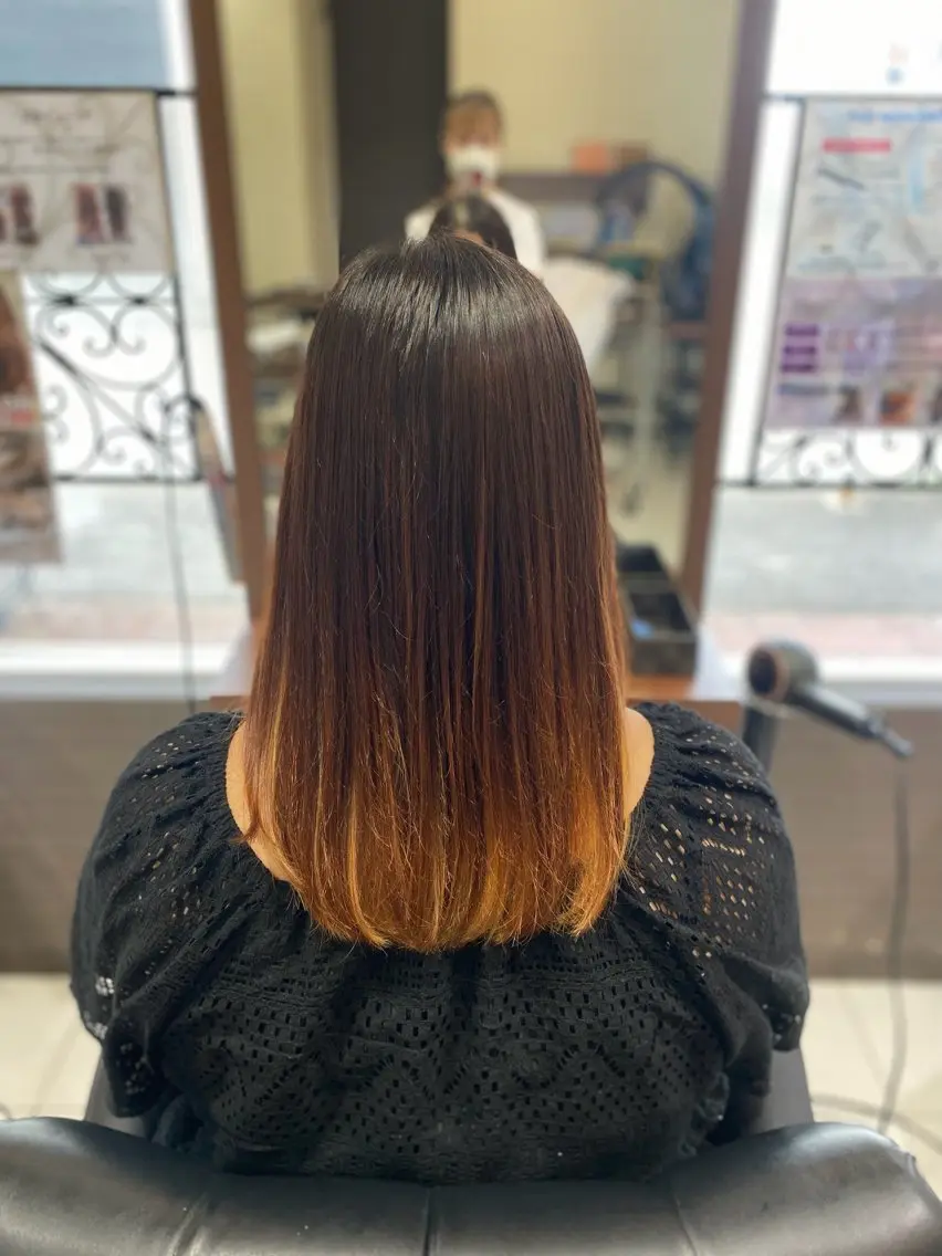 ロング カット 縮毛矯正 トリートメント Aphrodite 横手 亜紀のヘアスタイル