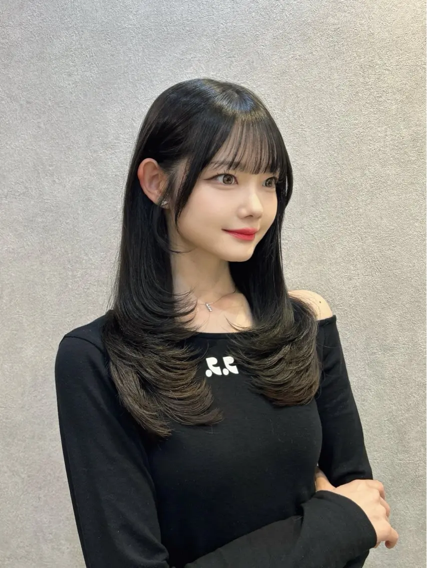 セミロング カラー ヘアアレンジ 韓国風ヘア レイヤーカット 🩷韓国ヘア/ヨシン モリ🩷Maikaのヘアスタイル