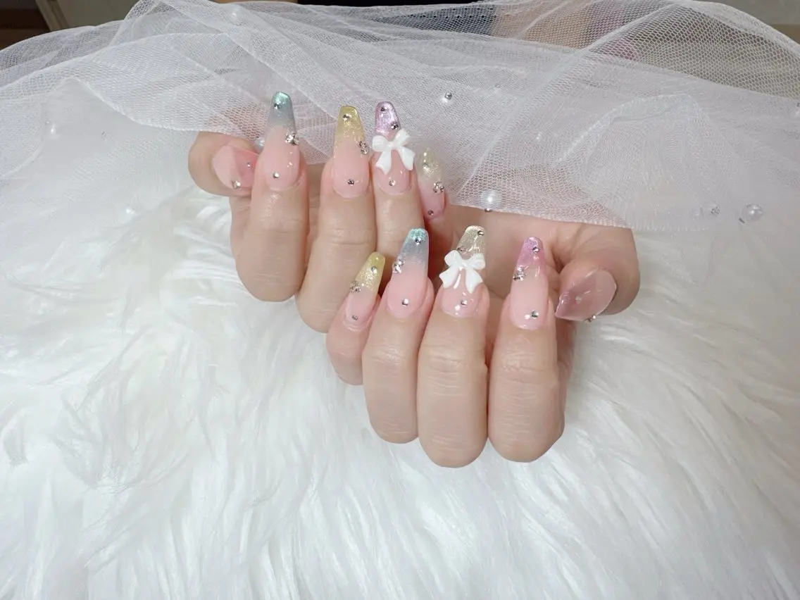 ネイル フットネイル フレンチネイル 韓国ネイル マグネットネイル ニュアンスネイル ハンドネイル ハンドケア Hara Nail 【持ち込みOK】のネイルデザイン