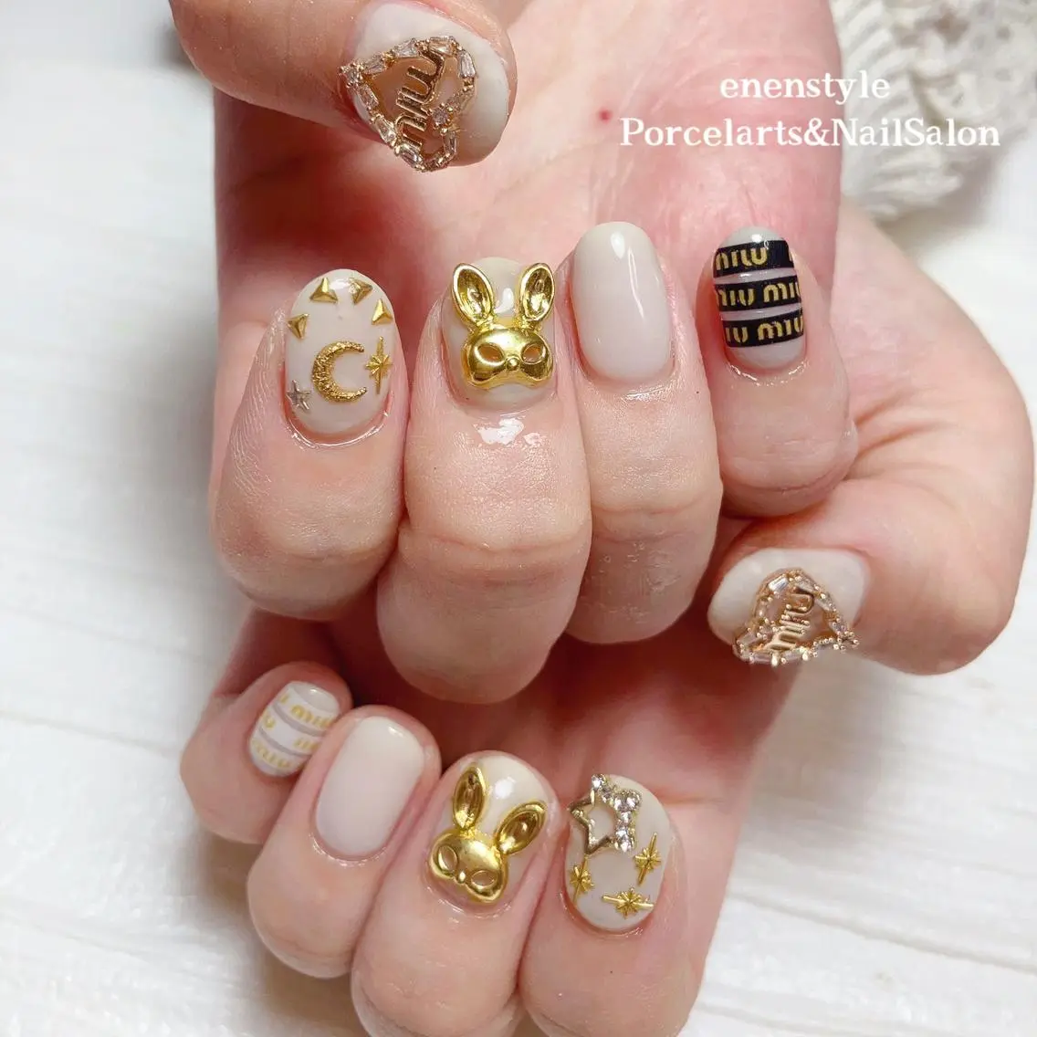 ミディアム ネイル 🐾enen style 🐾のネイルデザイン