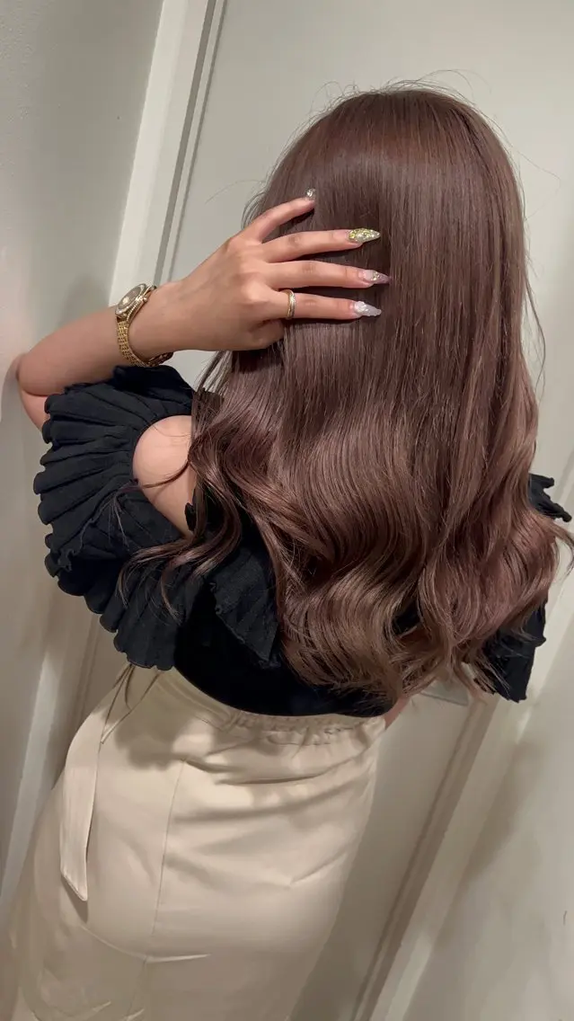 セミロング カラー ヘアアレンジ 🔥ハイトーンカラー ギャルNAOKI🔥のヘアスタイル