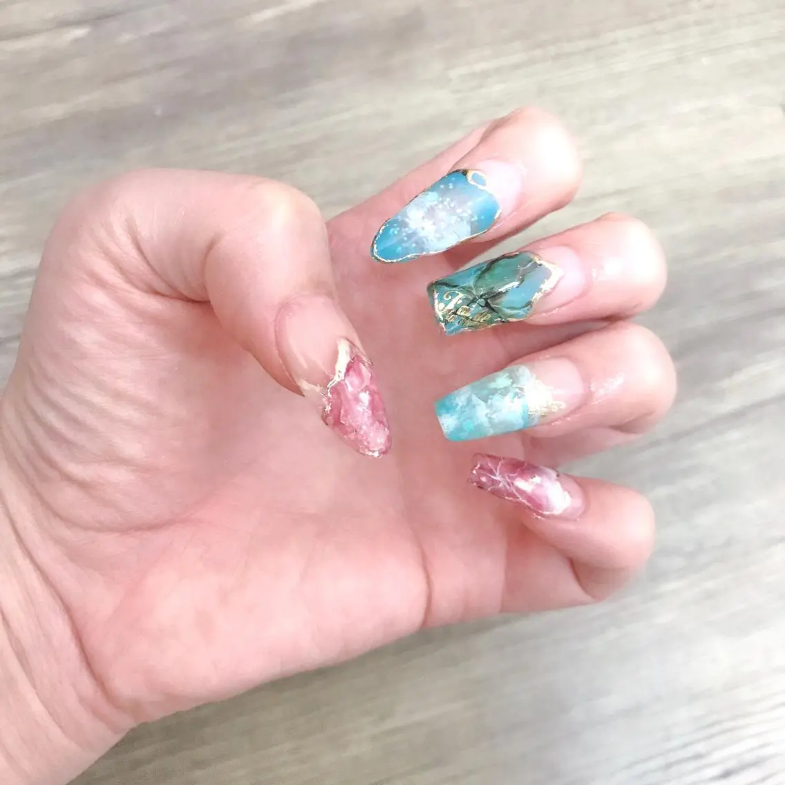 ネイル アートネイル 長さ出し ジェルネイル ニュアンスネイル スカルプネイル ステラ marikominoのネイルデザイン