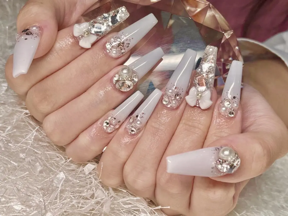 ネイル オーロラネイル 長さ出し ジェルネイル グラデーション 韓国ネイル ハンドネイル Nail&eye Belire 新宿のネイルデザイン