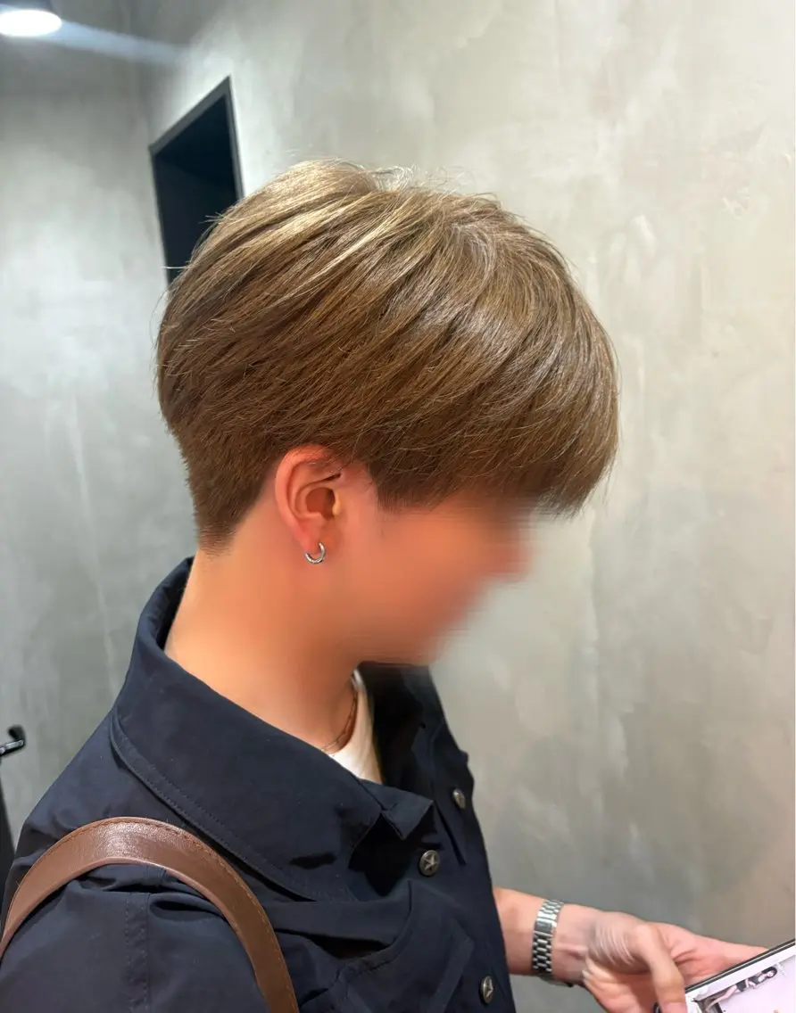 カラー メンズ ヘアカラー c h i h i r oのヘアスタイル