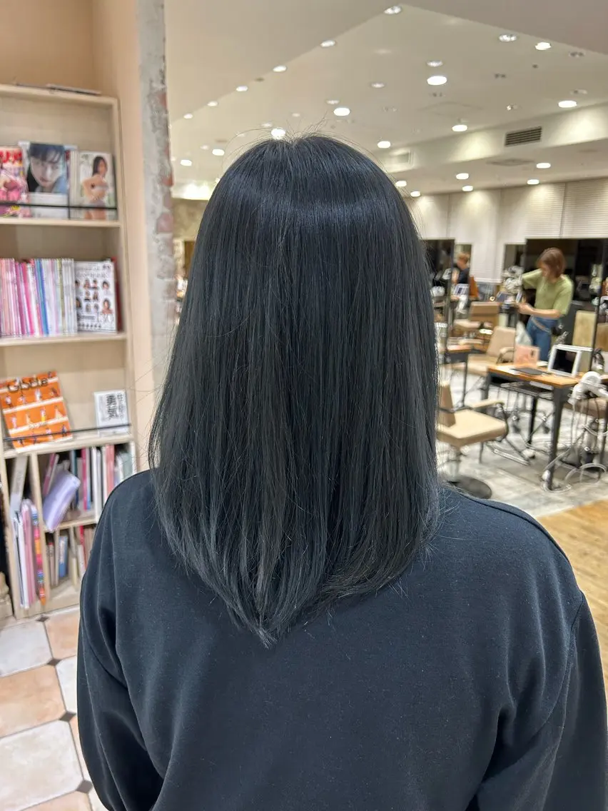 ✨️透明感イルミナカラー＋カラーケアトリートメント💙の写真