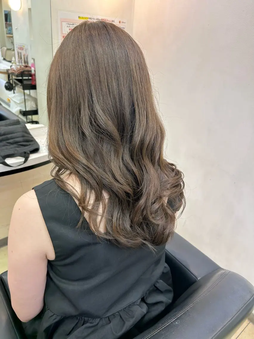 セミロング ヘアカラー トリートメント 💫渡部 永唯💫のヘアスタイル