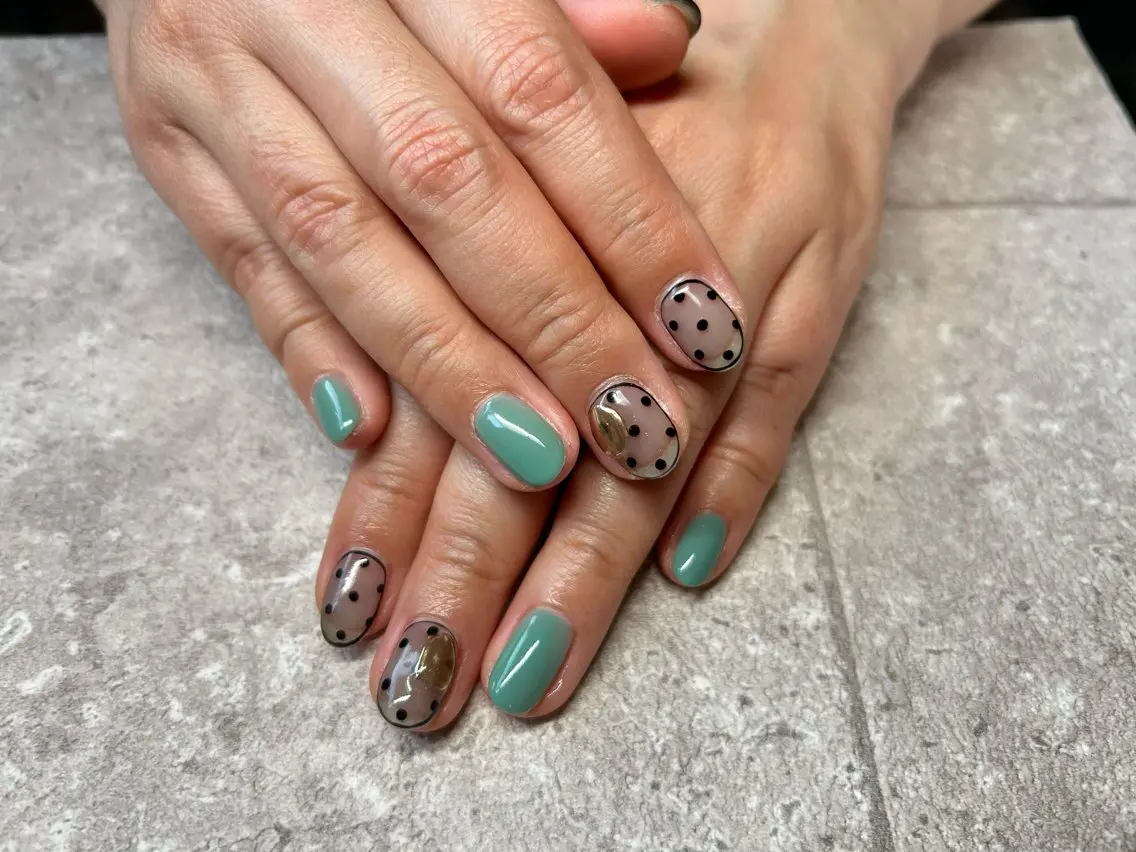 ネイル ハンドネイル Lisa’s Salonのネイルデザイン