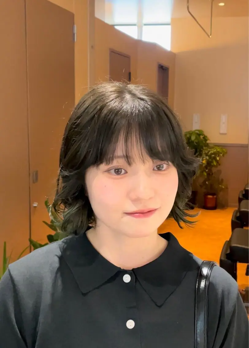 ミディアム カラー ミディアムパーマ 髪質改善 縮毛矯正 大石 陽菜のヘアスタイル